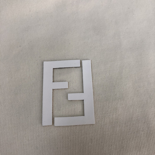 フェンディ半袖Tシャツ コピー  FENDI 全く新しいデザインによるインスピレーション 極上のファッション性を持つTシャツ