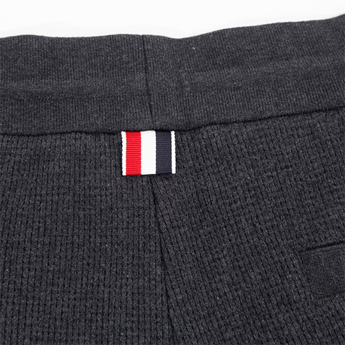 トムブラウン スウェットパンツ スーパーコピー THOM BROWNE ショートパンツ