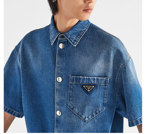 プラダ デニムシャツ スーパーコピー PRADA三角ロゴプレートショートスリーブデニムシャツ