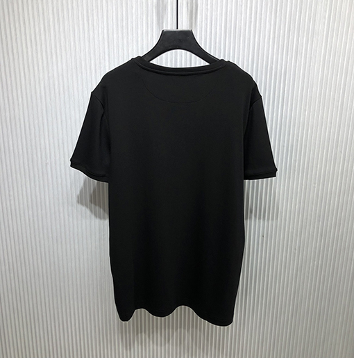 フェンディ 短袖Tシャツ スーパーコピー FENDI ロゴ付きデザイン短袖Tシャツ
