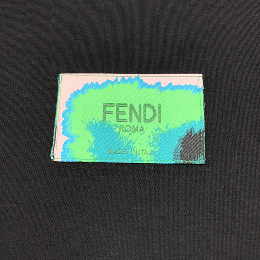 フェンディ 短袖Tシャツ スーパーコピー FENDI ロゴ付きデザイン短袖Tシャツ