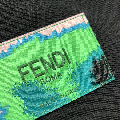 フェンディ 短袖Tシャツ スーパーコピー FENDI ロゴ付きデザイン短袖Tシャツ