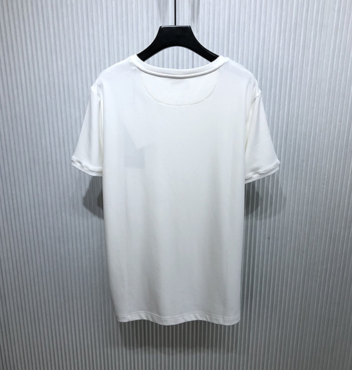 フェンディ 短袖Tシャツ スーパーコピー FENDI ロゴ付きデザイン短袖Tシャツ
