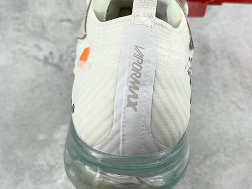 オフホワイト スニーカー　スーパーコピー　Nike Air VaporMax x OFF-WHITE　コラボ