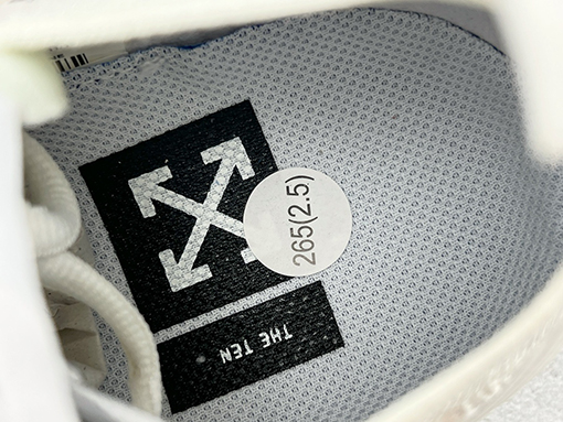 オフホワイト スニーカー　スーパーコピー　Nike Air VaporMax x OFF-WHITE　コラボ