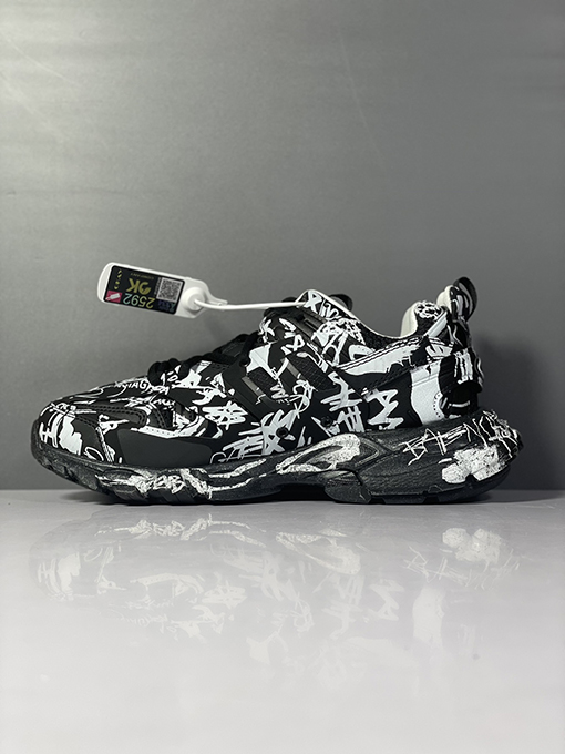 バレンシアガ  スニーカー  スーパーコピー Balenciaga Sneaker Tess s.Gomma MAILLE シューズ