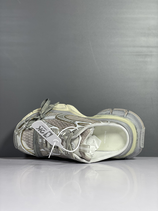 バレンシアガ  スニーカー  コピー Balenciaga Phantom Sneaker  シューズ