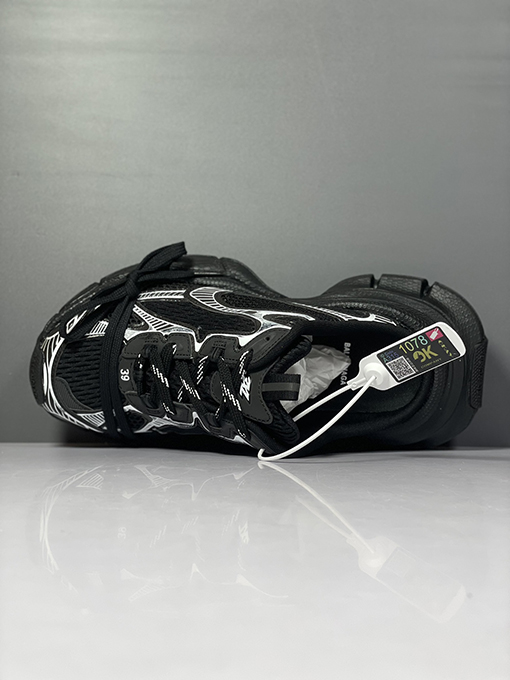 バレンシアガ  スニーカー  コピー Balenciaga Phantom Sneaker  シューズ