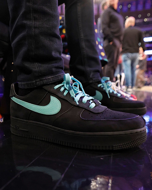 ナイキx ティファニー  スニーカー コラボ Tiffany & Co. x Nike Air Force 1 Low SP
