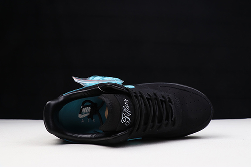 ナイキx ティファニー  スニーカー コラボ Tiffany & Co. x Nike Air Force 1 Low SP
