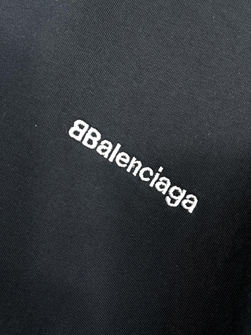 バレンシアガ 半袖Tシャツ スーパーコピー BALENCIAGA クラシックな英字BBロゴ刺繍半袖Tシャツ