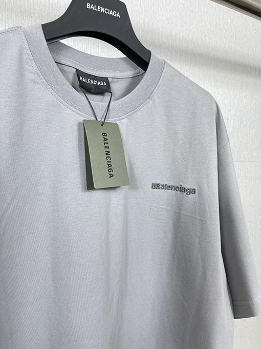 バレンシアガ 半袖Tシャツ スーパーコピー BALENCIAGA クラシックな英字BBロゴ刺繍半袖Tシャツ