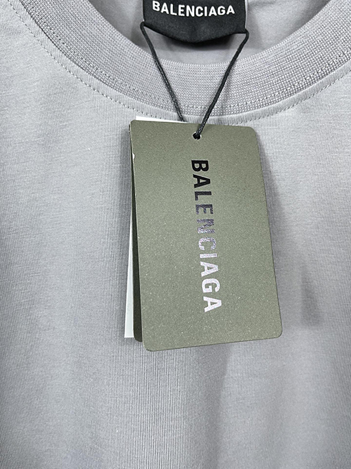 バレンシアガ 半袖Tシャツ スーパーコピー BALENCIAGA クラシックな英字BBロゴ刺繍半袖Tシャツ