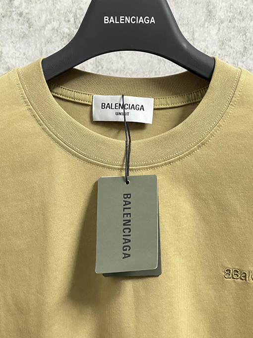 バレンシアガ 半袖Tシャツ スーパーコピー BALENCIAGA クラシックな英字BBロゴ刺繍半袖Tシャツ