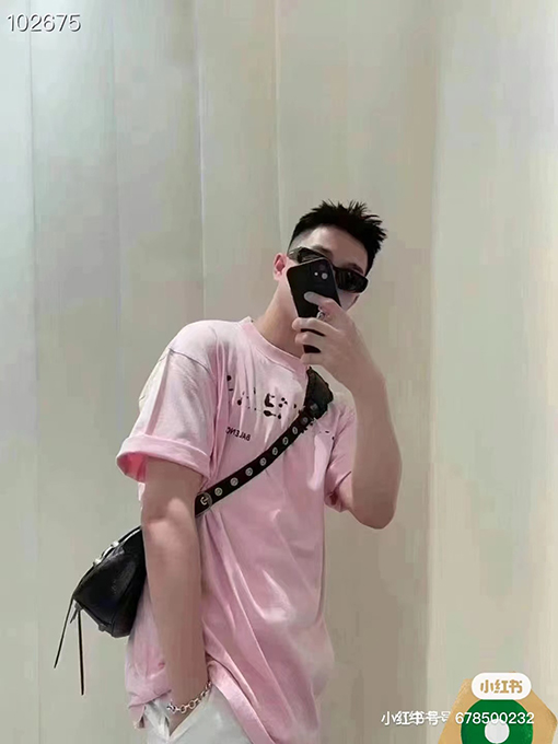 バレンシアガ 半袖Tシャツ コピー  BALENCIAGA ぼかし影の字母プリントTシャツ