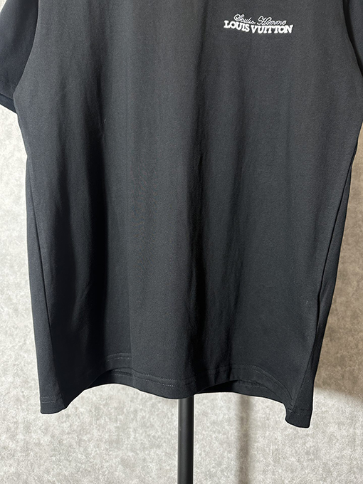 ヴィトン 短袖Tシャツ スーパーコピー   LVサンフラワーレターパッチ刺繍ショートスリーブTシャツ