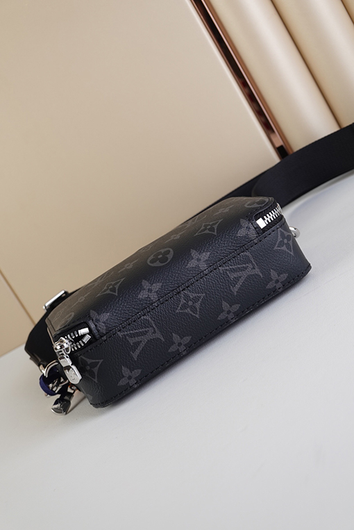 ヴィトン ショルダー バック スーパーコピー Louis Vuitton ALPHA WEARABLE M81260