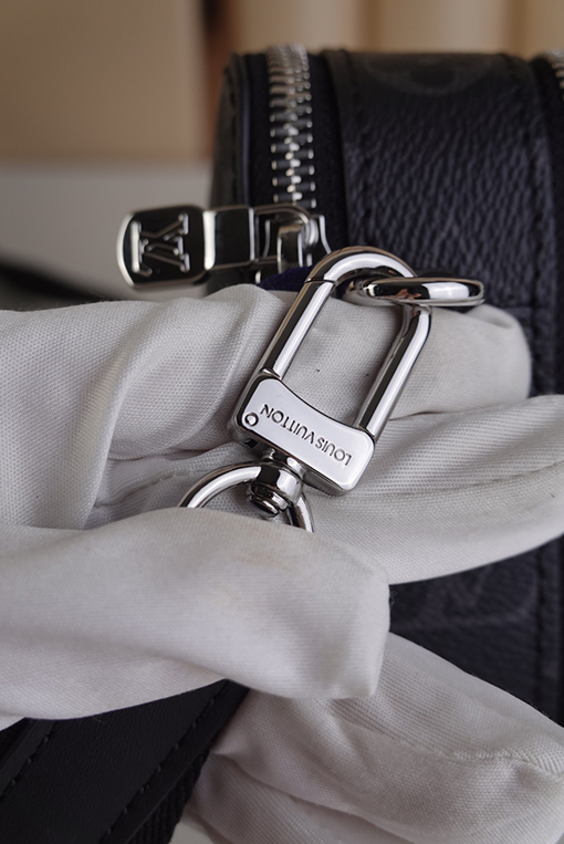 ヴィトン ショルダー バック スーパーコピー Louis Vuitton ALPHA WEARABLE M81260