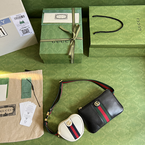 グッチ ショルダー バック スーパーコピー GUCCI  ハートの小財布