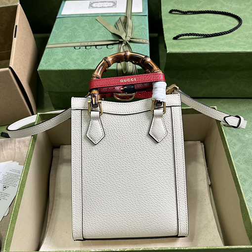 グッチ ショルダー バック スーパーコピー  Gucci Diana 竹の節ミニショルダー バック  739079