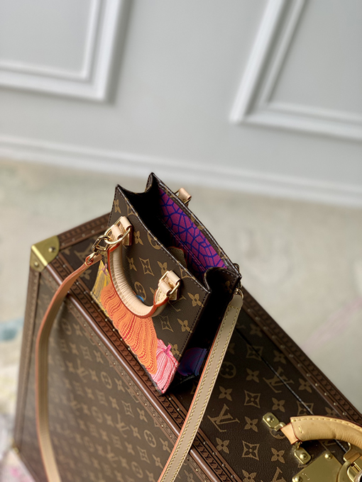 ルイヴィトン ショルダー バック スーパーコピー Louis Vuitton  x YK Petit Sac Plat