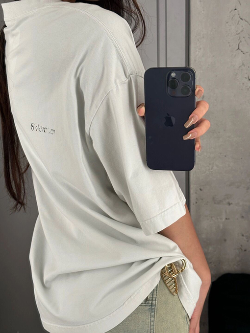 バレンシアガ 半袖Tシャツ コピー BALENCIAGA ミニ文字プリントラウンドネック半袖Tシャツ