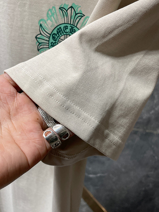 クロムハーツ 半袖Tシャツ CHROME HEART 馬蹄バックル 十字架のショートスリーブ