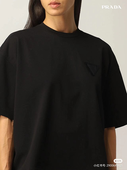 プラダ Tシャツ スーパーコピー ライアングルホワイトロゴTシャツ