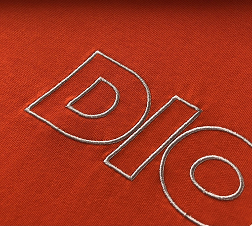 ディオール 半袖Tシャツ DIOR刺繍が施されたワイドフィットTシャツ