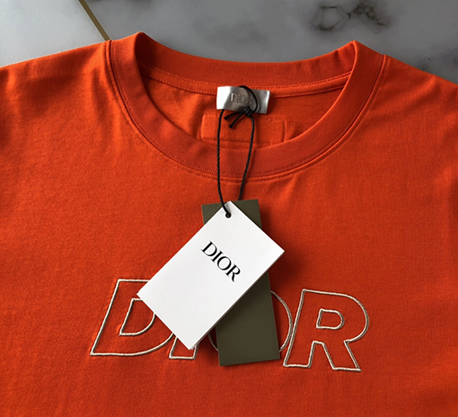 ディオール 半袖Tシャツ DIOR刺繍が施されたワイドフィットTシャツ