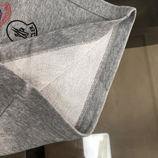 モンクレール  ハーフパンツ MONCLER 柔らかく快適な肌触り 肌に優しいカジュアルショートパンツ