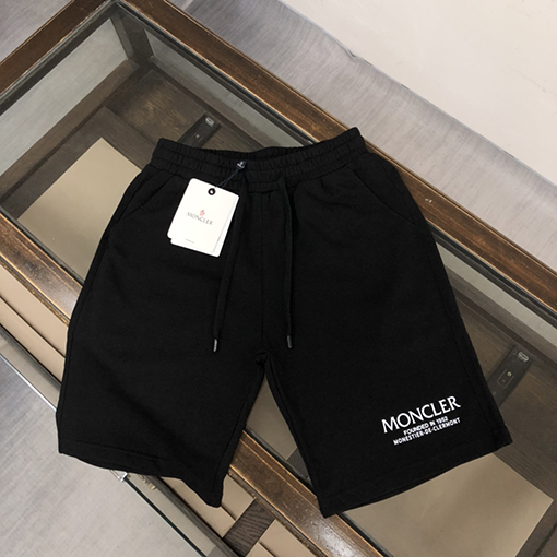 モンクレール  スウェット ハーフパンツ 速乾性と通気性に優れたカジュアルショートパンツ