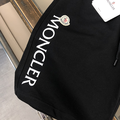 モンクレール スウェット パンツ MONCLER コピー 大人気でマストアイテム