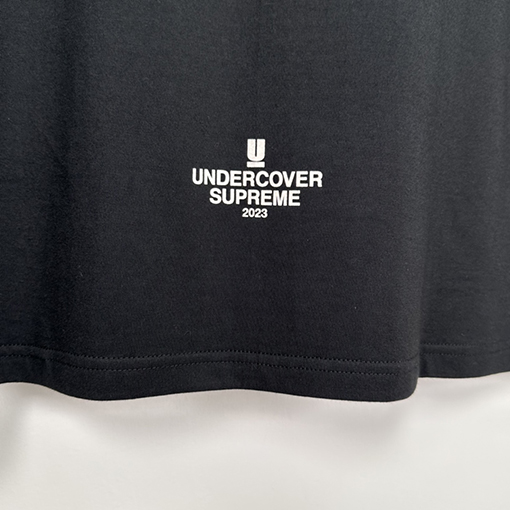 シュプリーム 半袖Tシャツ   SUPREME X UNDERCOVER フェイスTシャツ - 人物ロゴプリントのショートスリーブTシャツ