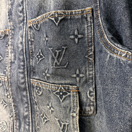 ヴィトン  FW23 ロゴプレスパターンのデニムジャケット デニムコート