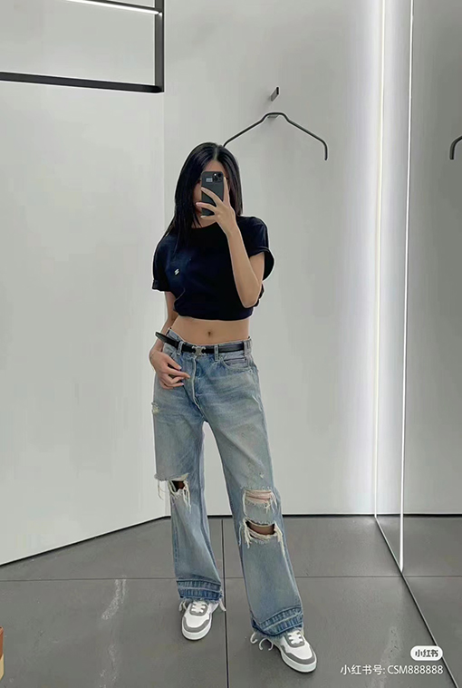 セリーヌ ロゴ 半袖Tシャツ CELINE クラシックロゴ 刺繍ショートスリーブTシャツ