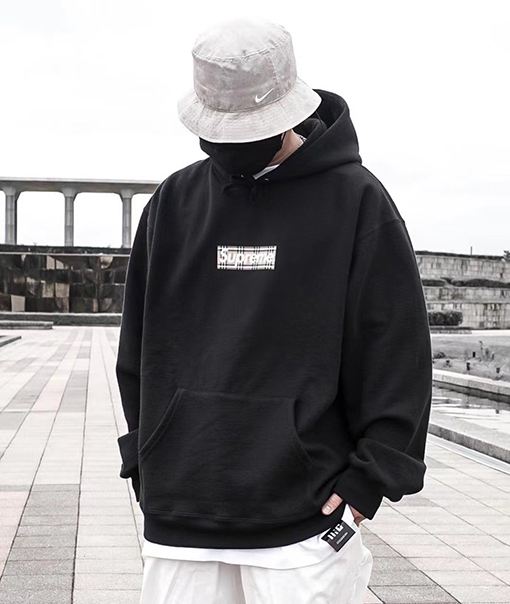 シュプリーム x バーバリー パーカー コラボ SUPREME × BURBERRY BOX LOGO フードパーカー