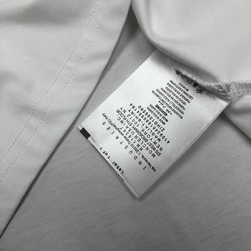 モンクレール 半袖Tシャツスーパーコピー 超絶クールなロゴ 最高級で上品なデザイン ネックラインのロゴがポイントMONCLER