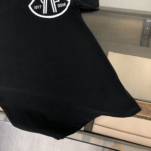 モンクレール 特徴のある印刷ロゴデザイン MONCLER スーパーコピー