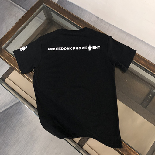 モンクレール 快適な風合いと通気性! MONCLER 半袖Tシャツコピー