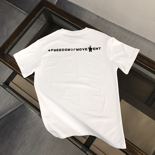 モンクレール 快適な風合いと通気性! MONCLER 半袖Tシャツコピー