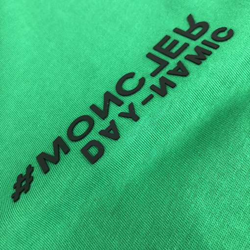 モンクレール 快適な風合いと通気性! MONCLER 半袖Tシャツコピー