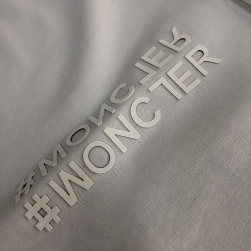 モンクレール 半袖Tシャツ MONCLERプリント