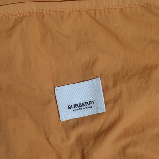 バーバリー UVカットスーパーコピー BURBERRY 軽量ナイロン生地を使用した乗馬用UVカットジャケット