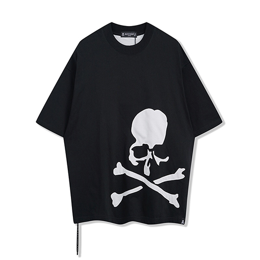 マスターマインド半袖Tシャツスーパーコピー MASTERMIND 23新作 ダークな限定デザイン フェイク2ピースの短袖スカル刺繍