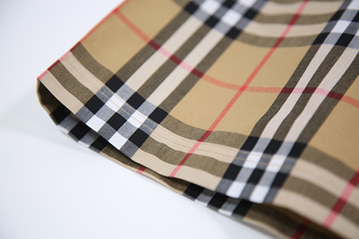 バーバリー半袖Tシャツスーパーコピー BURBERRY クラシックな袖のパッチワークチェック柄半袖