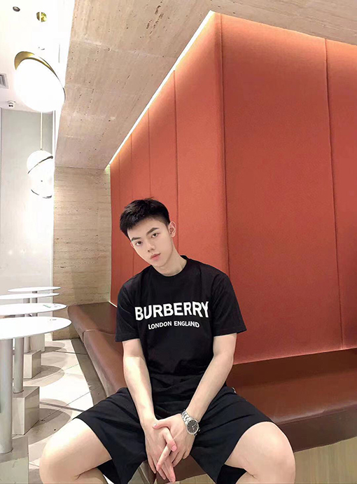 バーバリー半袖Tシャツスーパーコピー BURBERRY ロンドン限定シリーズの半袖