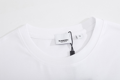 バーバリー半袖Tシャツスーパーコピー BURBERRY ロンドン限定シリーズの半袖