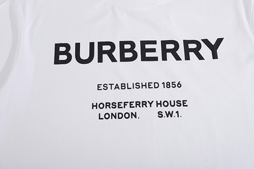 バーバリー半袖Tシャツスーパーコピー BURBERRY ロンドン限定シリーズのクラシックな半袖