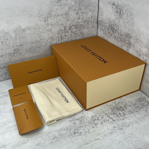 ヴィトン スニーカースーパーコピー  Louis Vuitton 大胆なトレーナー型フェットシューズ ヴィトンのビーズデザイン